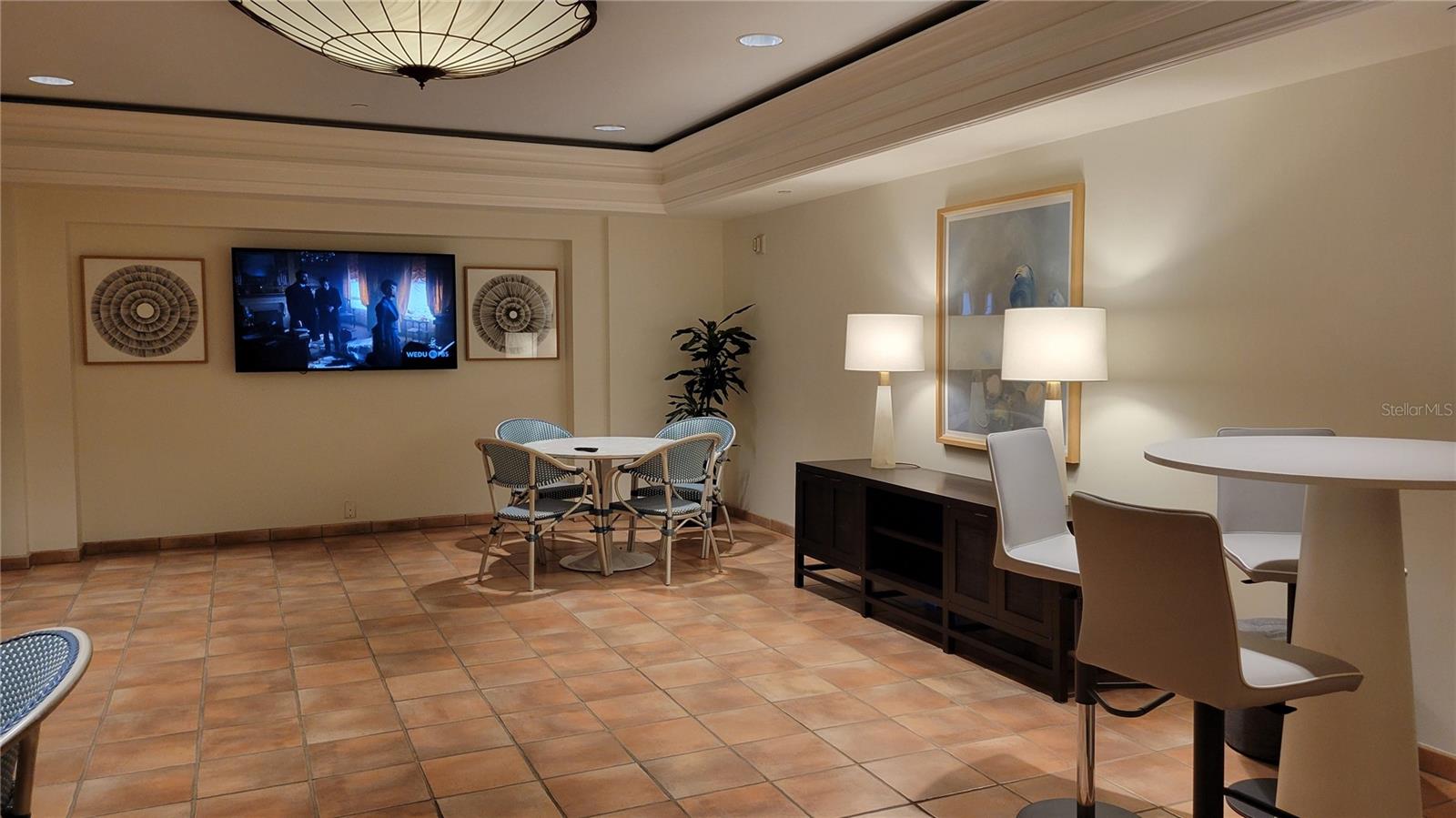 THE RESIDENCES - Residential Lease