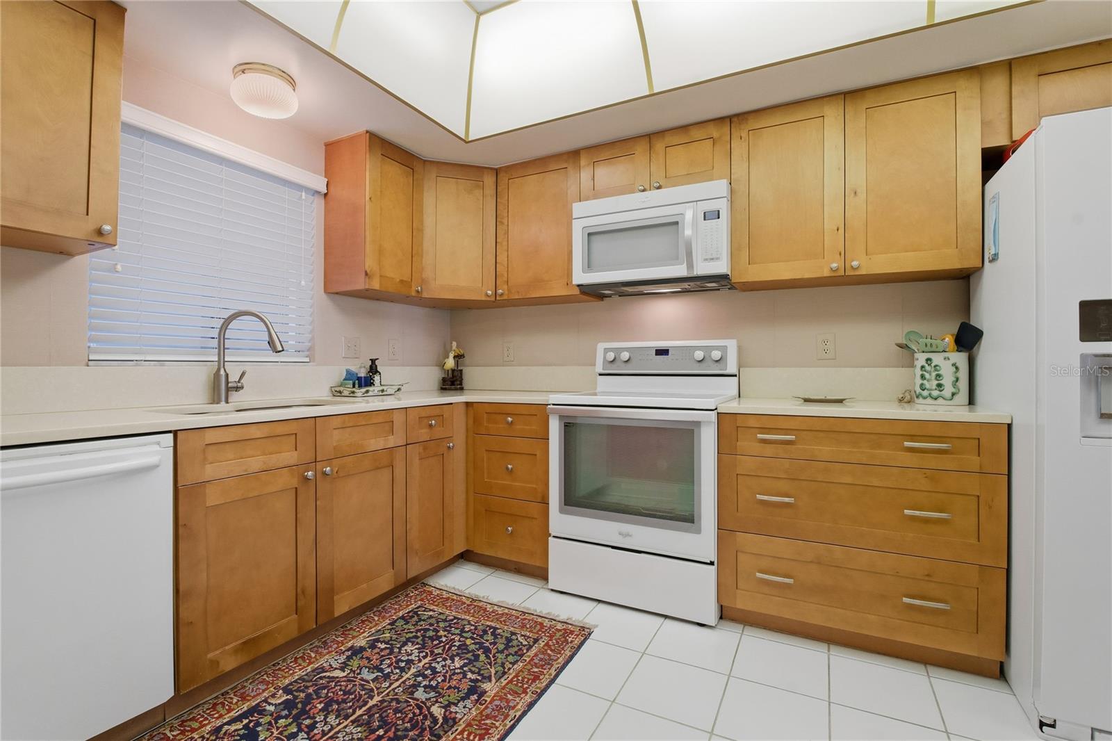 BEAU MONDE CONDO - Residential