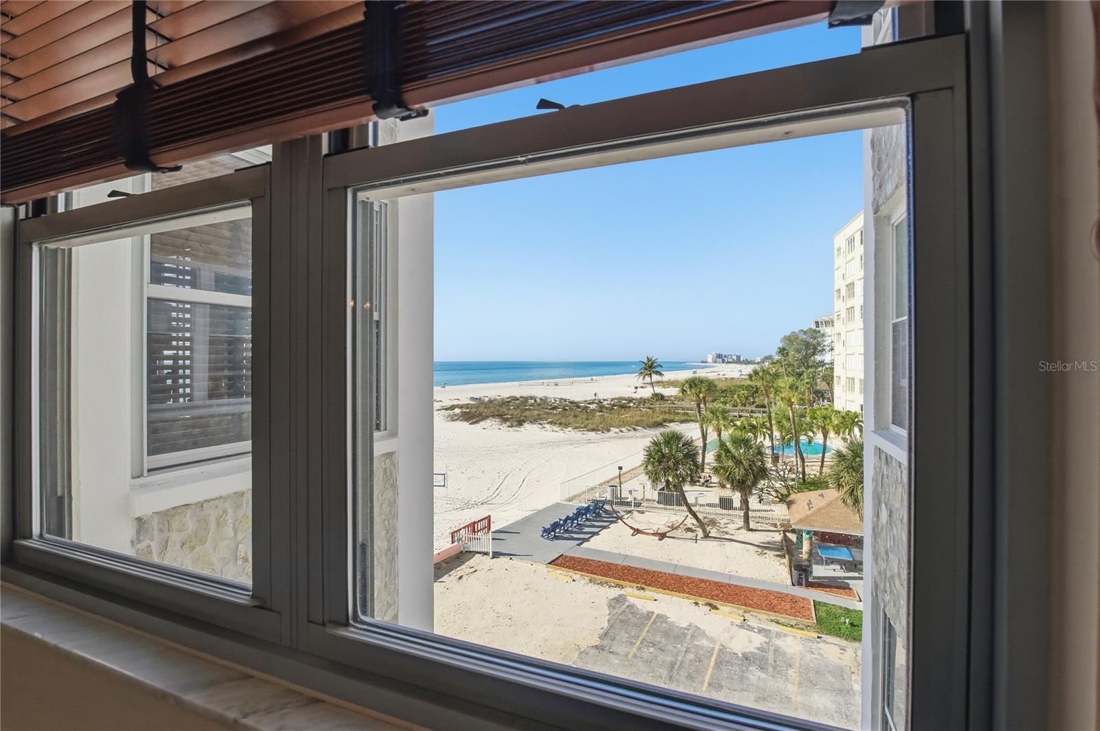 BEAU MONDE CONDO - Residential