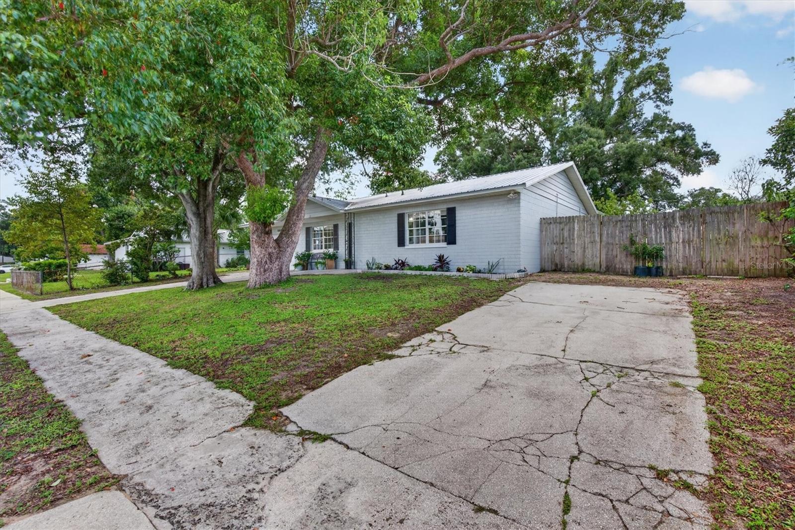 508 COCOPLUM DRIVE