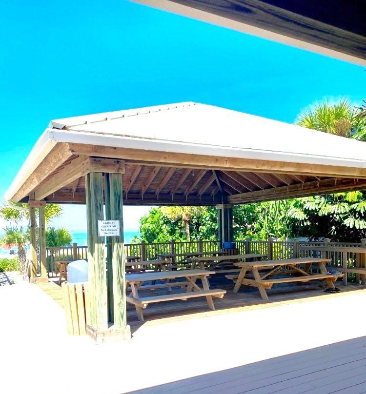 RIVERWOOD - Residential