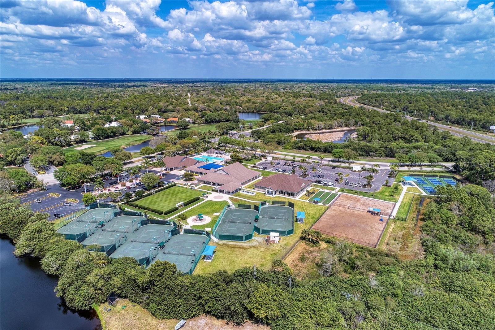 RIVERWOOD - Residential