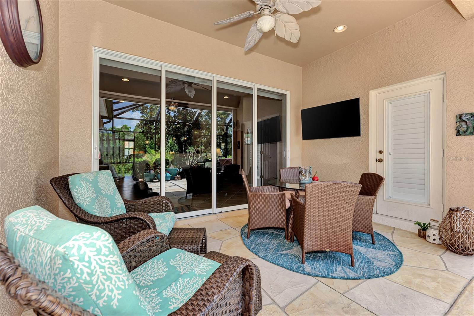 RIVERWOOD - Residential