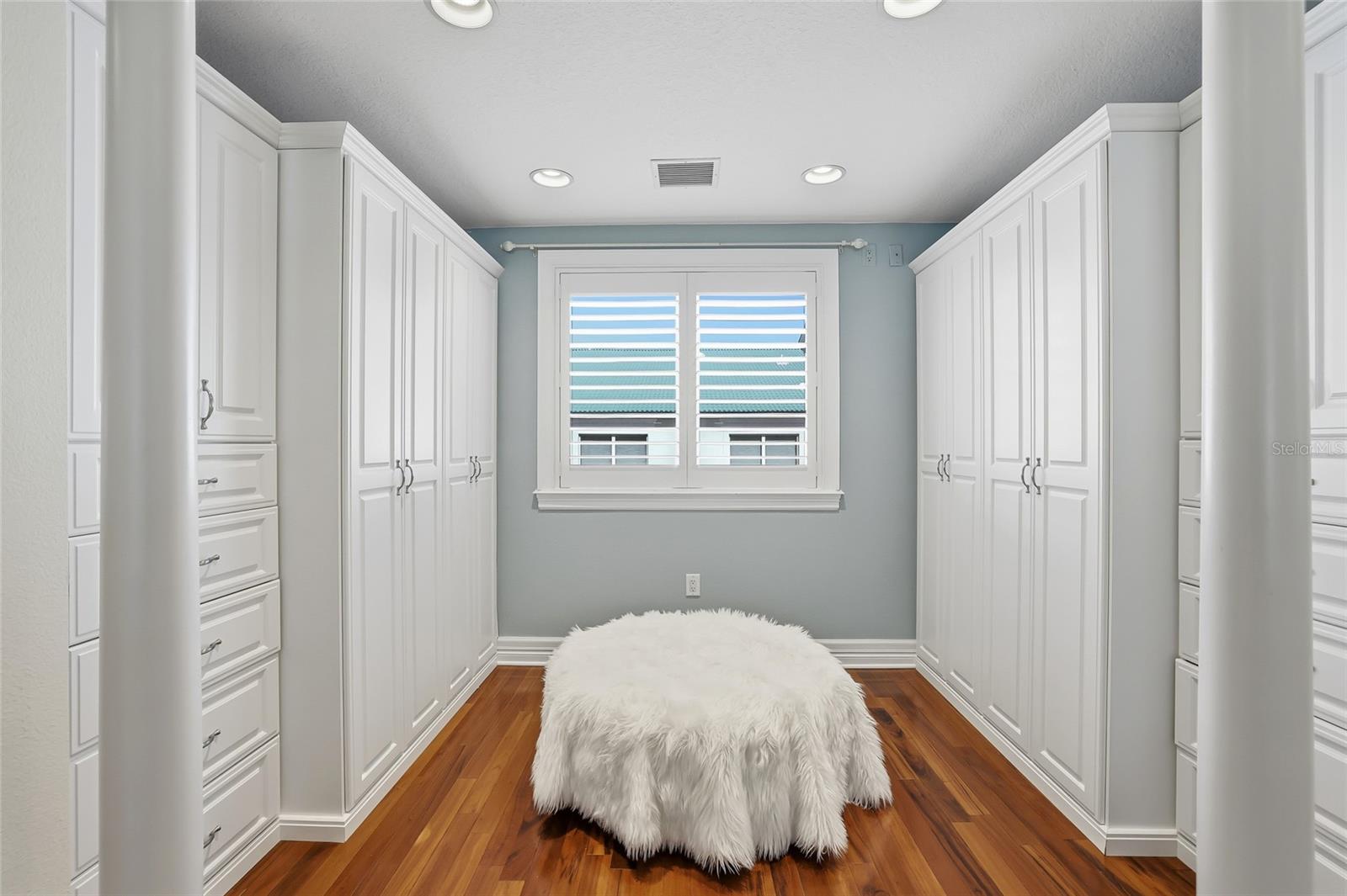 SUNBURST COVE CONDO - Residential