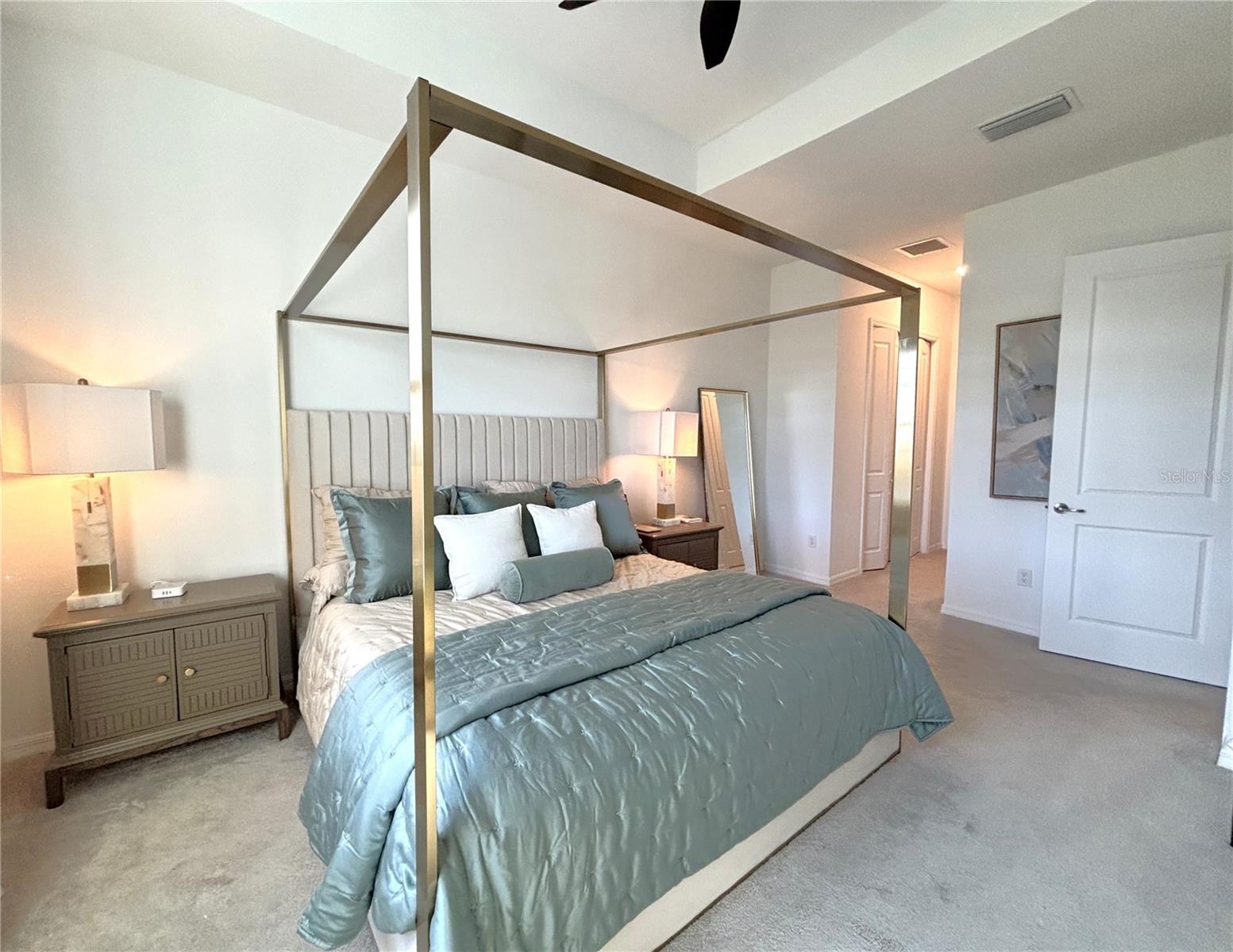 WELLEN PARK GOLF & COUNTRY CLUB - Residential Lease