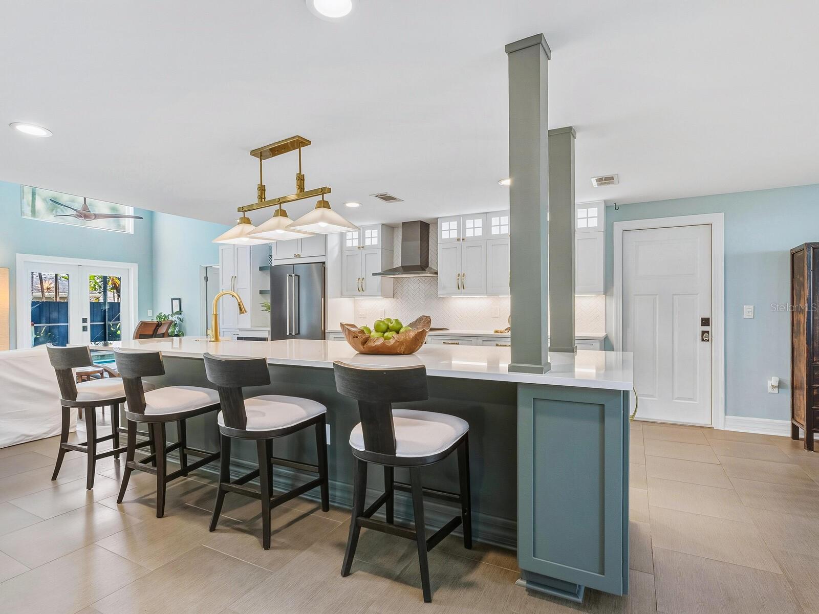 SIESTA ISLES - Residential