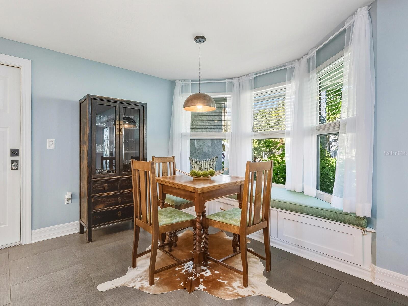 SIESTA ISLES - Residential