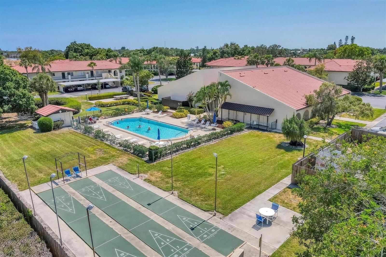 VILLAGE PLAZA SEC 1 - Residential