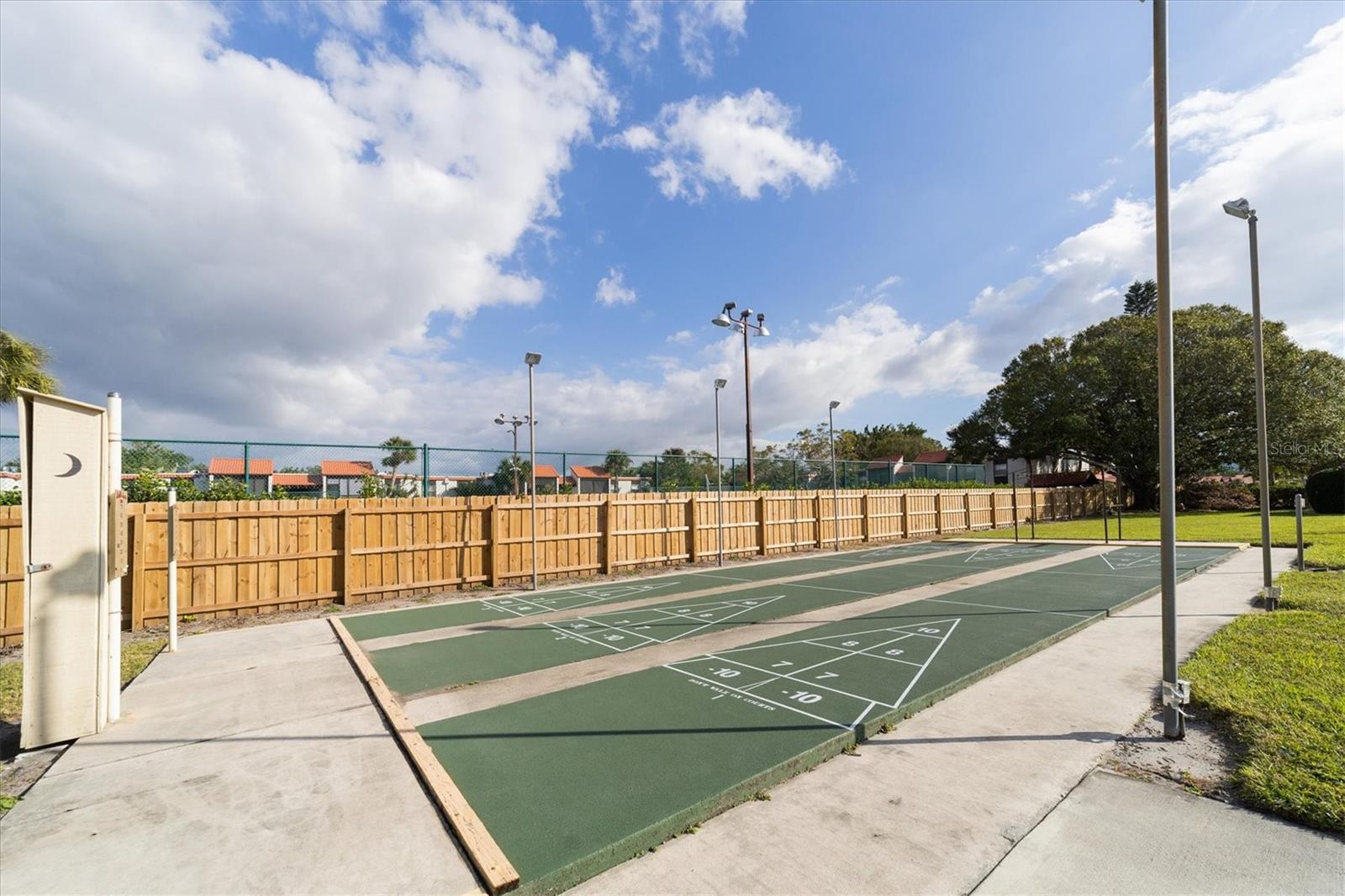 VILLAGE PLAZA SEC 1 - Residential