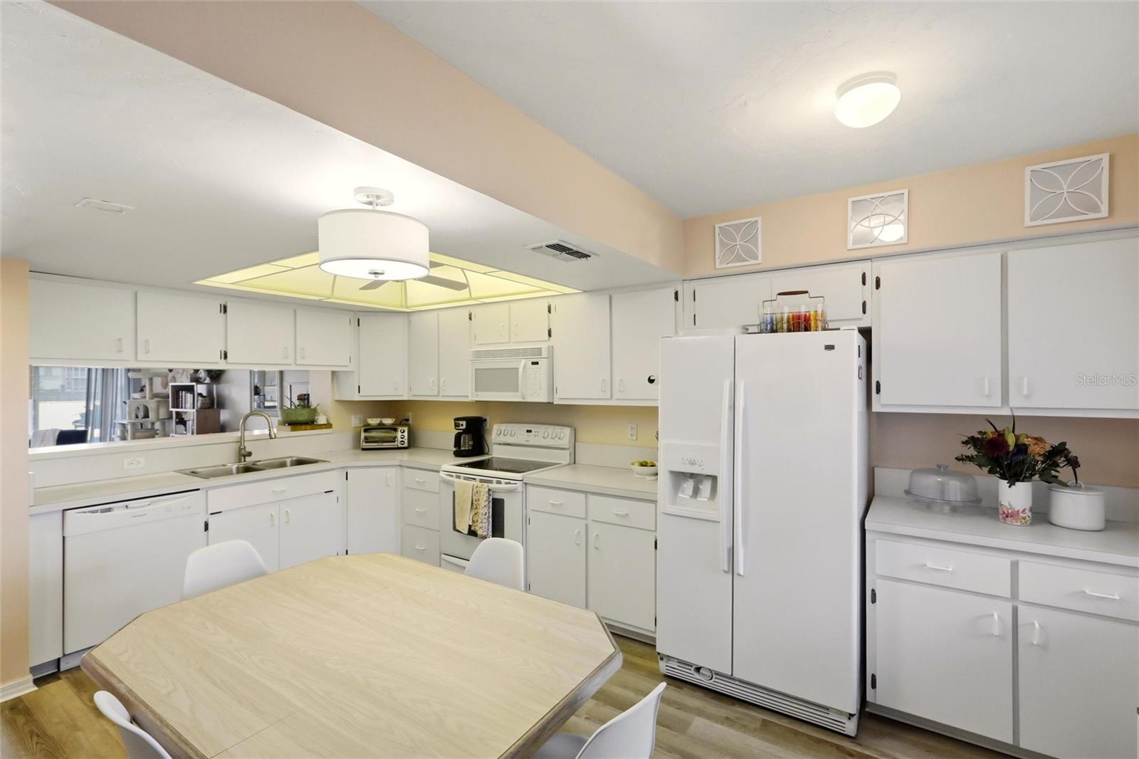 CRYSTAL BAY AT KINGSWAY - Residential