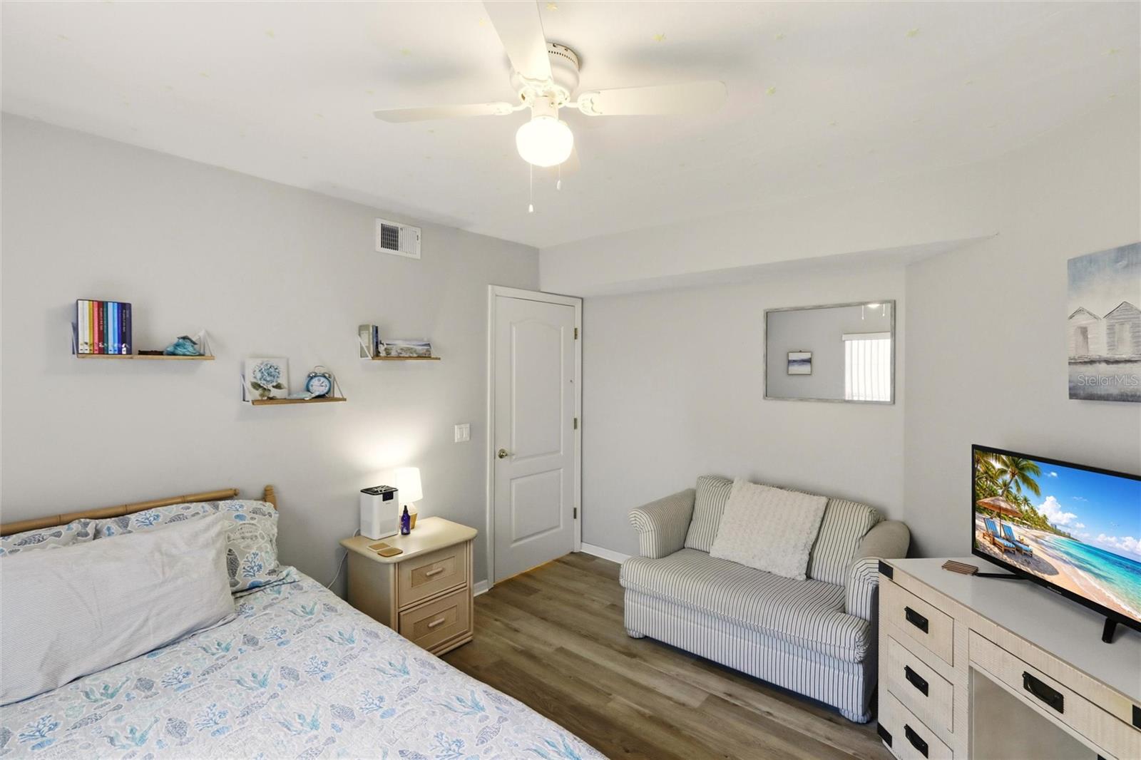 CRYSTAL BAY AT KINGSWAY - Residential