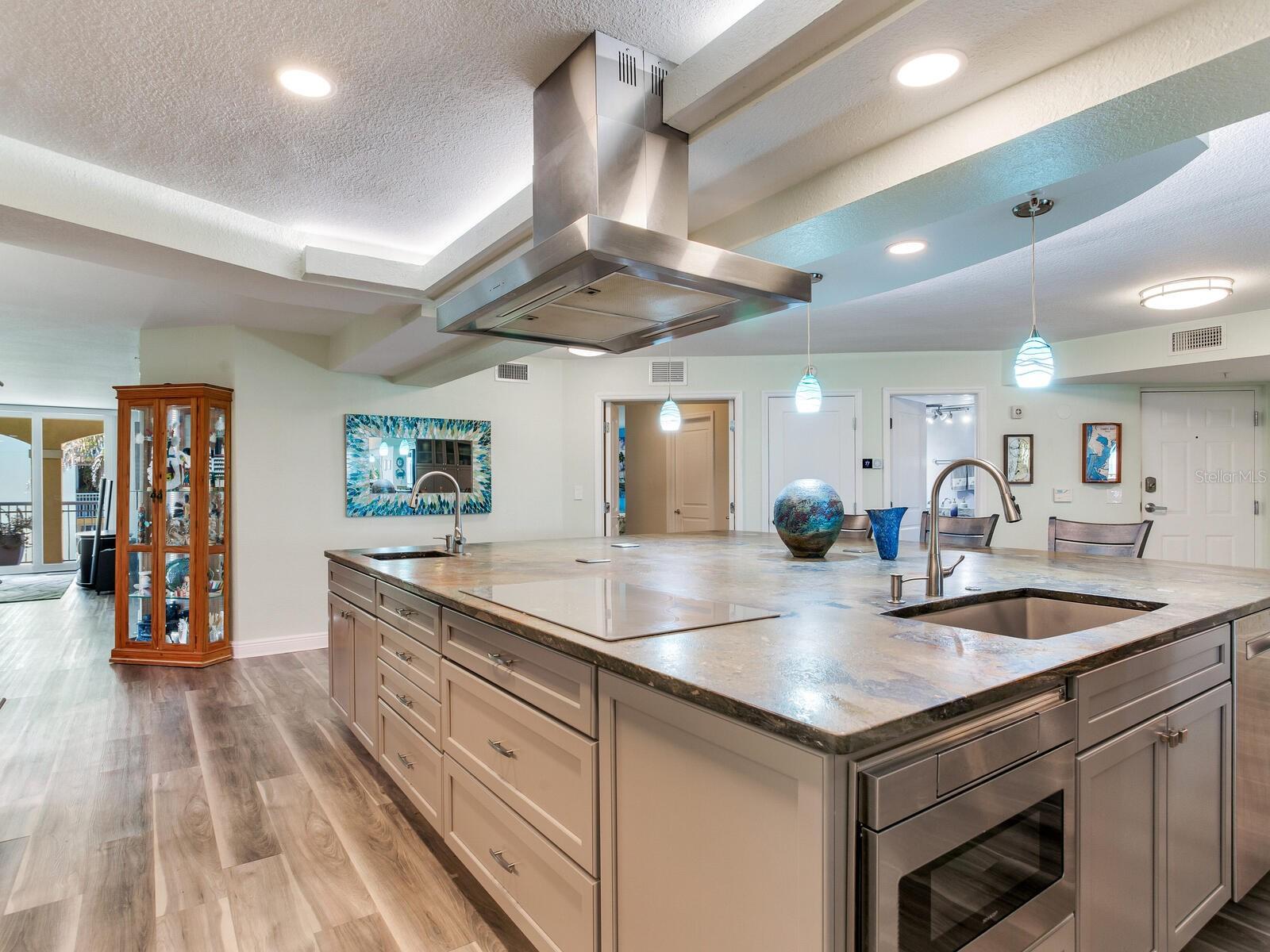 BELLA GRANDE CONDO - Residential