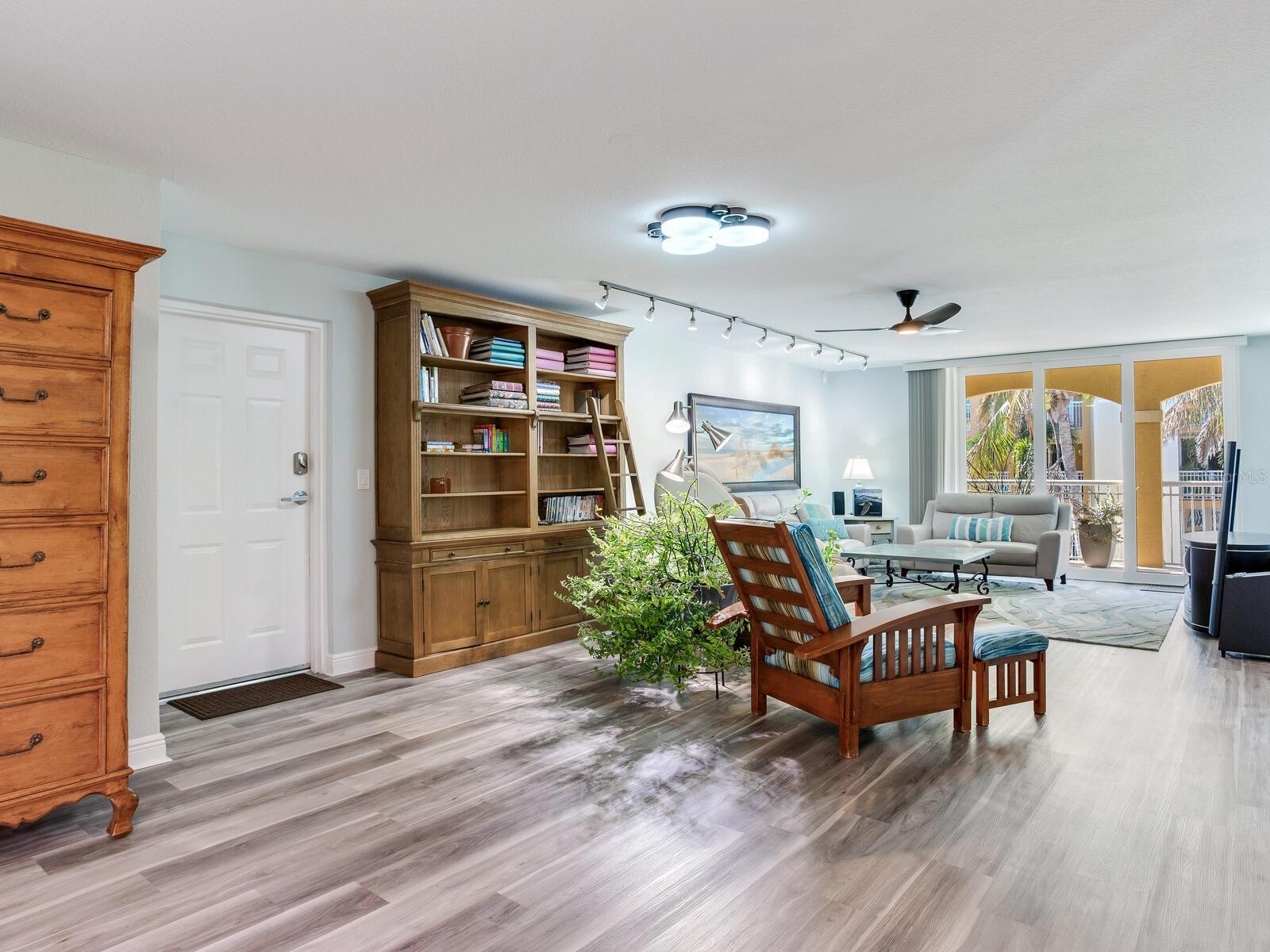 BELLA GRANDE CONDO - Residential