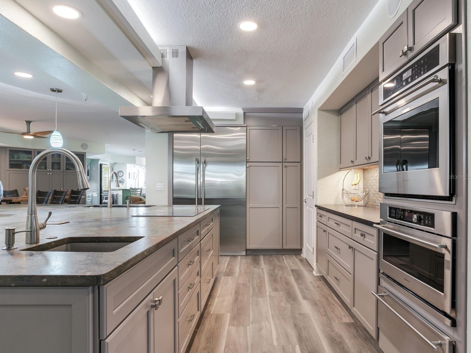 BELLA GRANDE CONDO - Residential