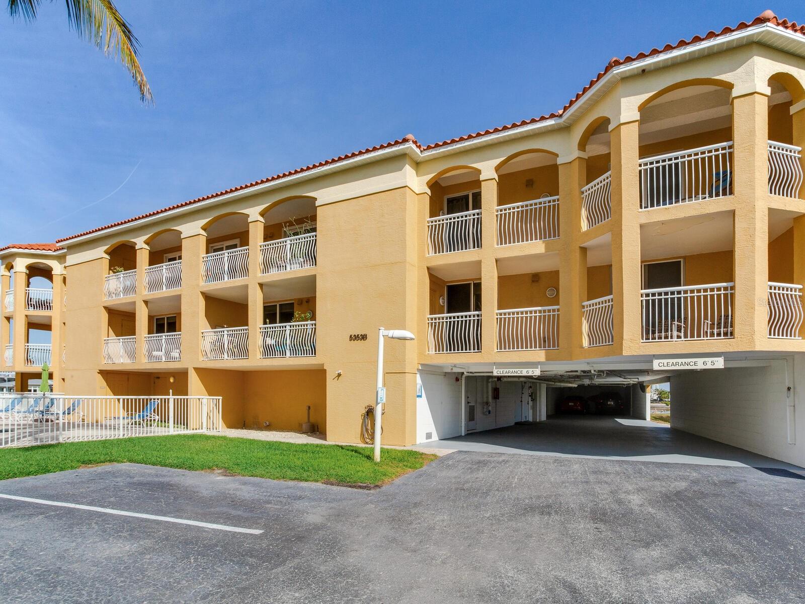 BELLA GRANDE CONDO - Residential