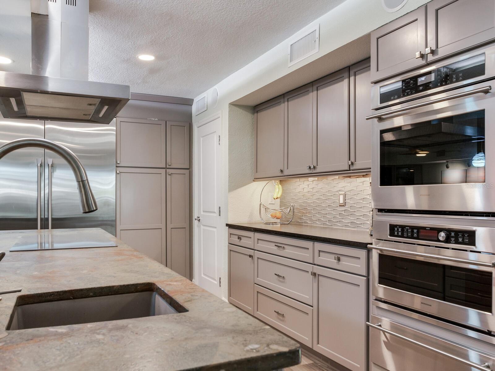 BELLA GRANDE CONDO - Residential