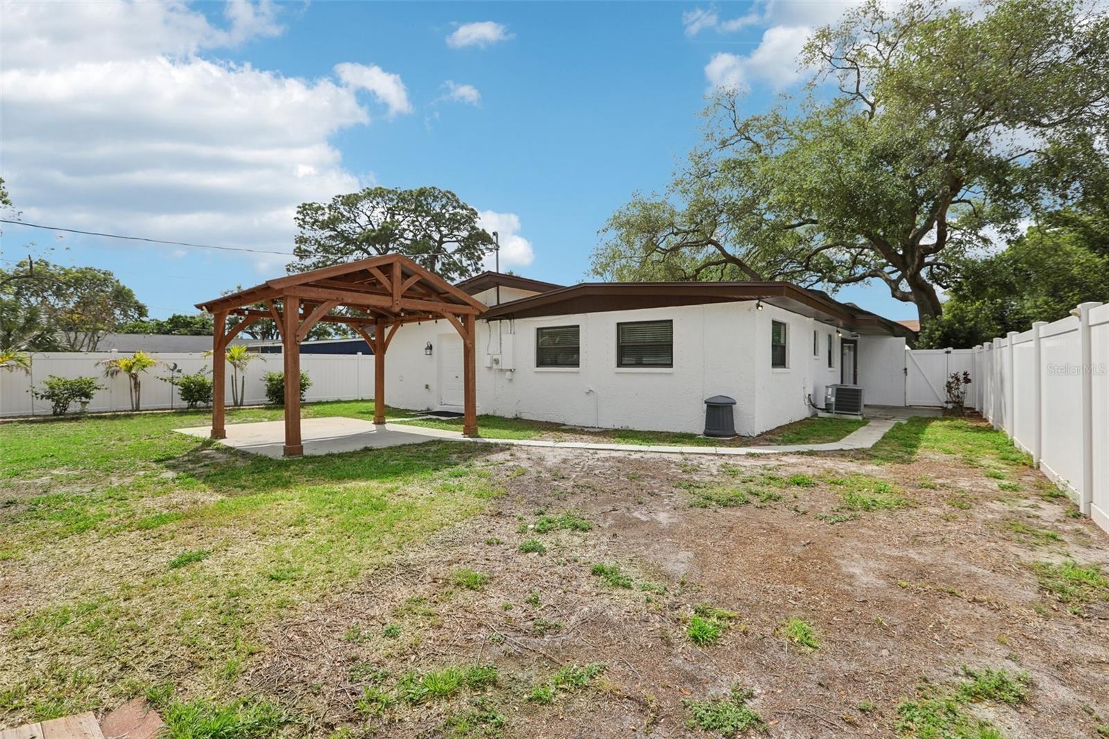 NORTH ST PETERSBURG - Residential