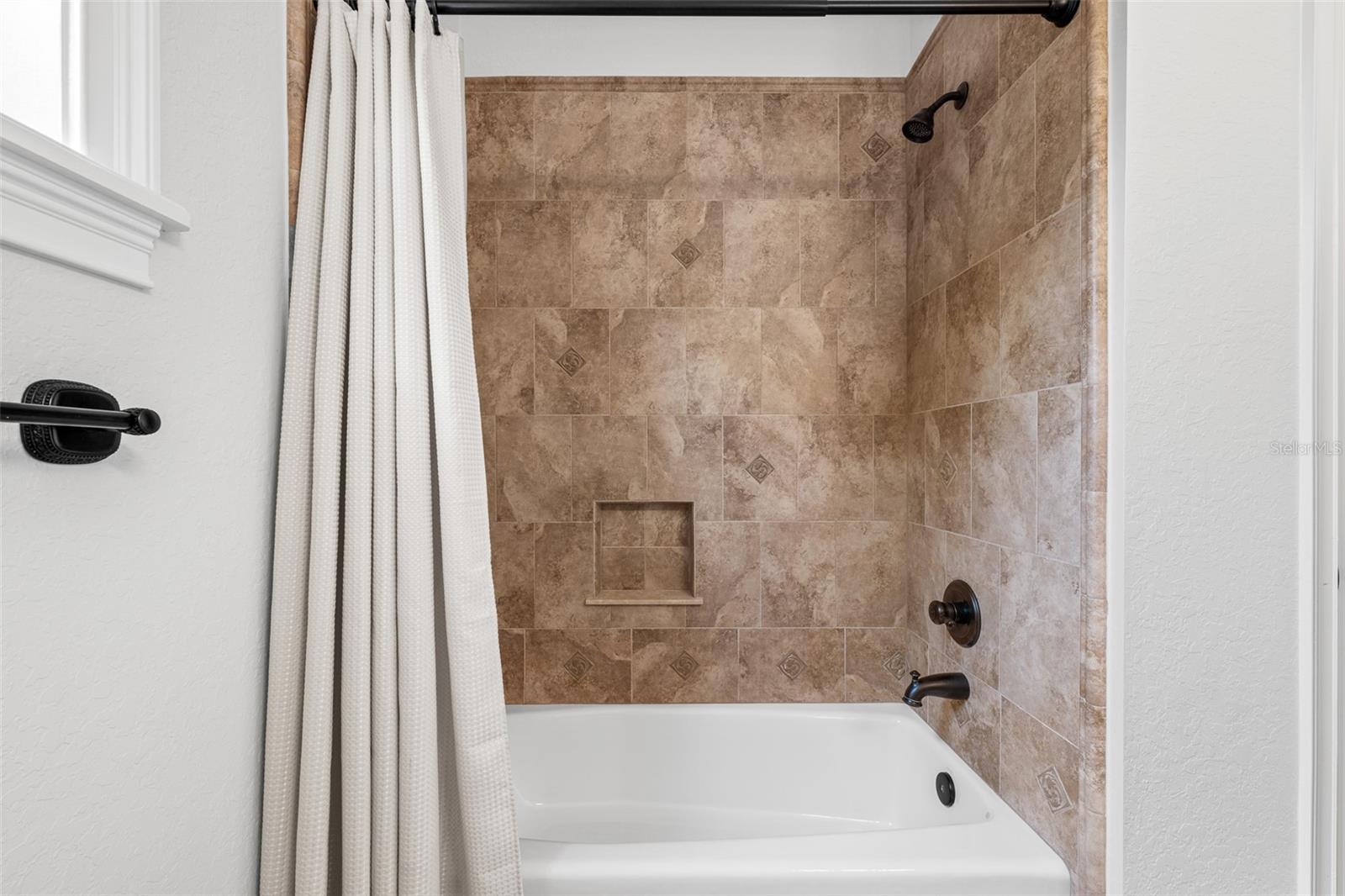 BEACON HILL - Residential