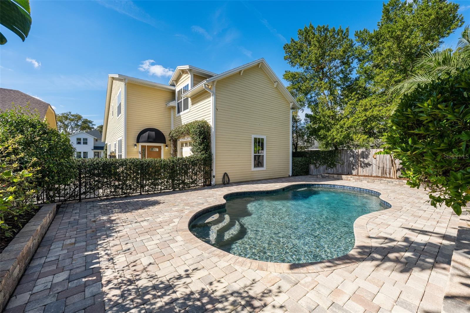 BEACON HILL - Residential