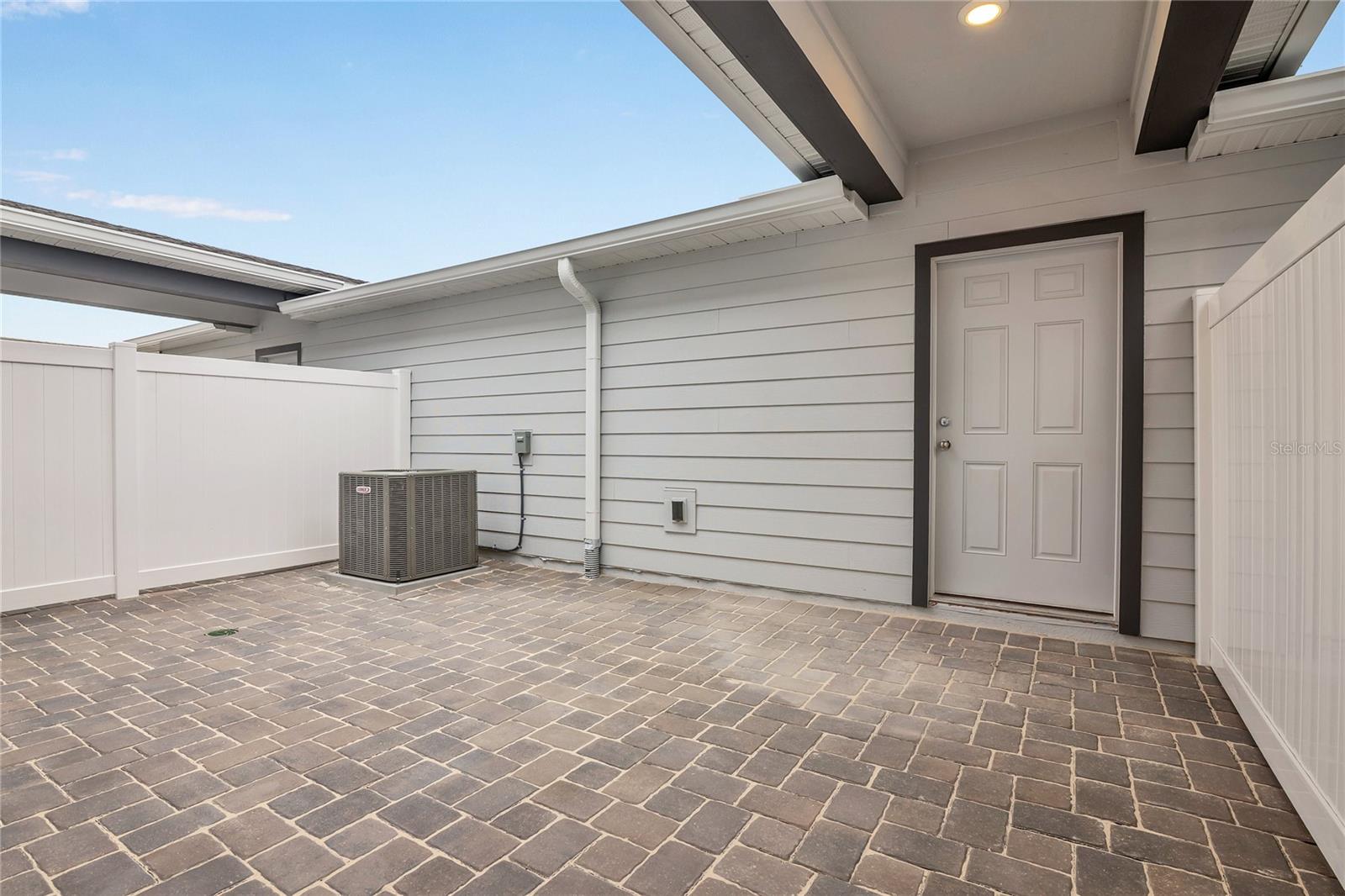 PARKSIDE TRAILS - PHASE 1 - Residential Lease