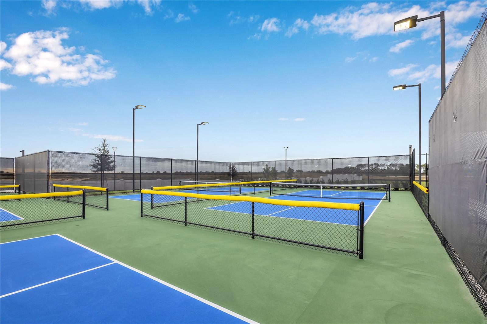 PARKSIDE TRAILS - PHASE 1 - Residential Lease