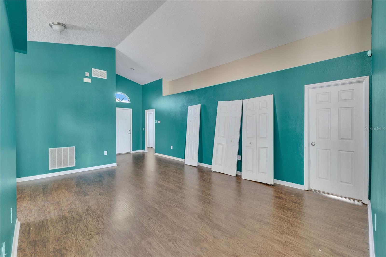208 HAVERSHAM WAY