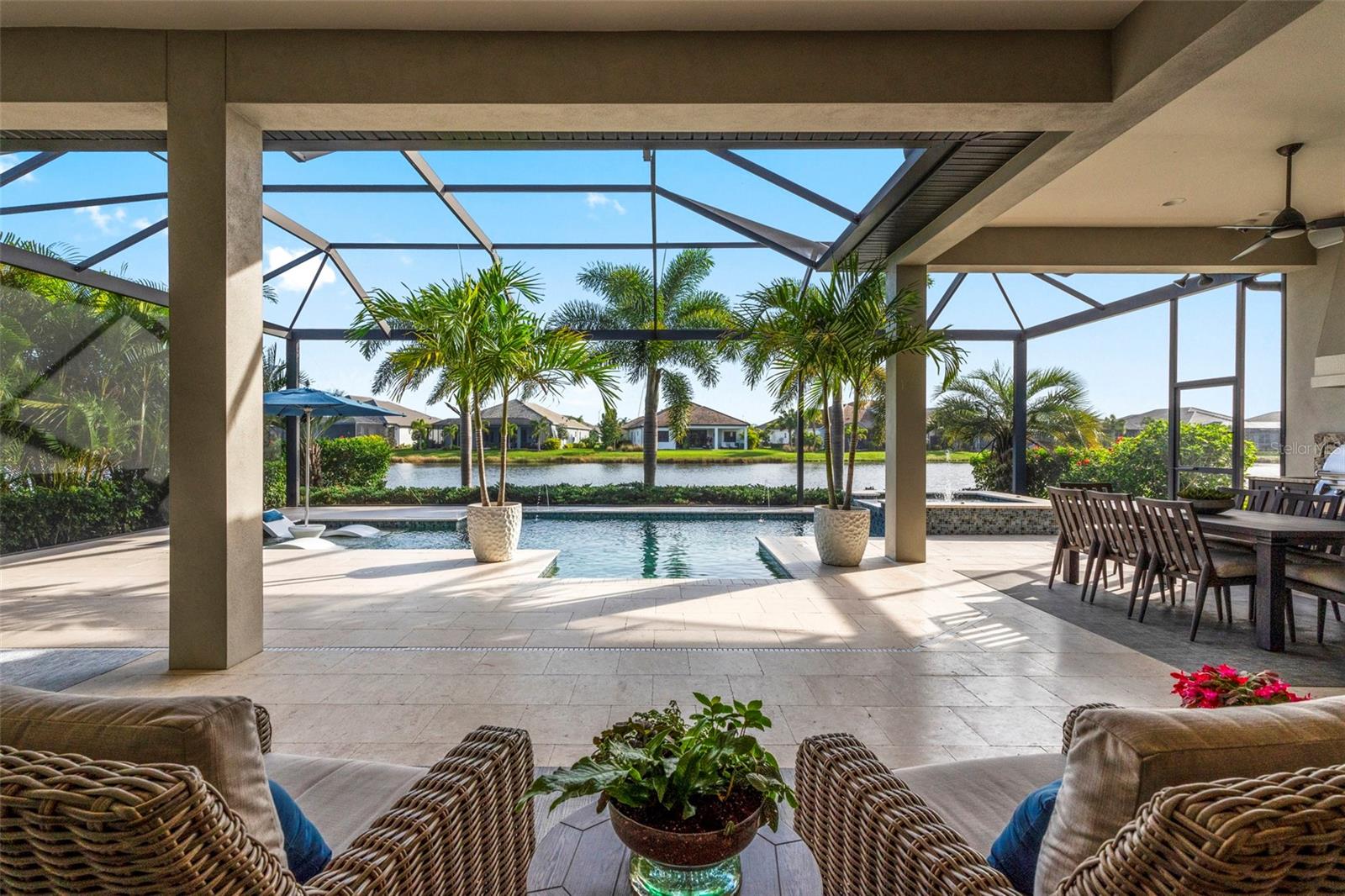 LAKEHOUSE COVE/WATERSIDE - Residential