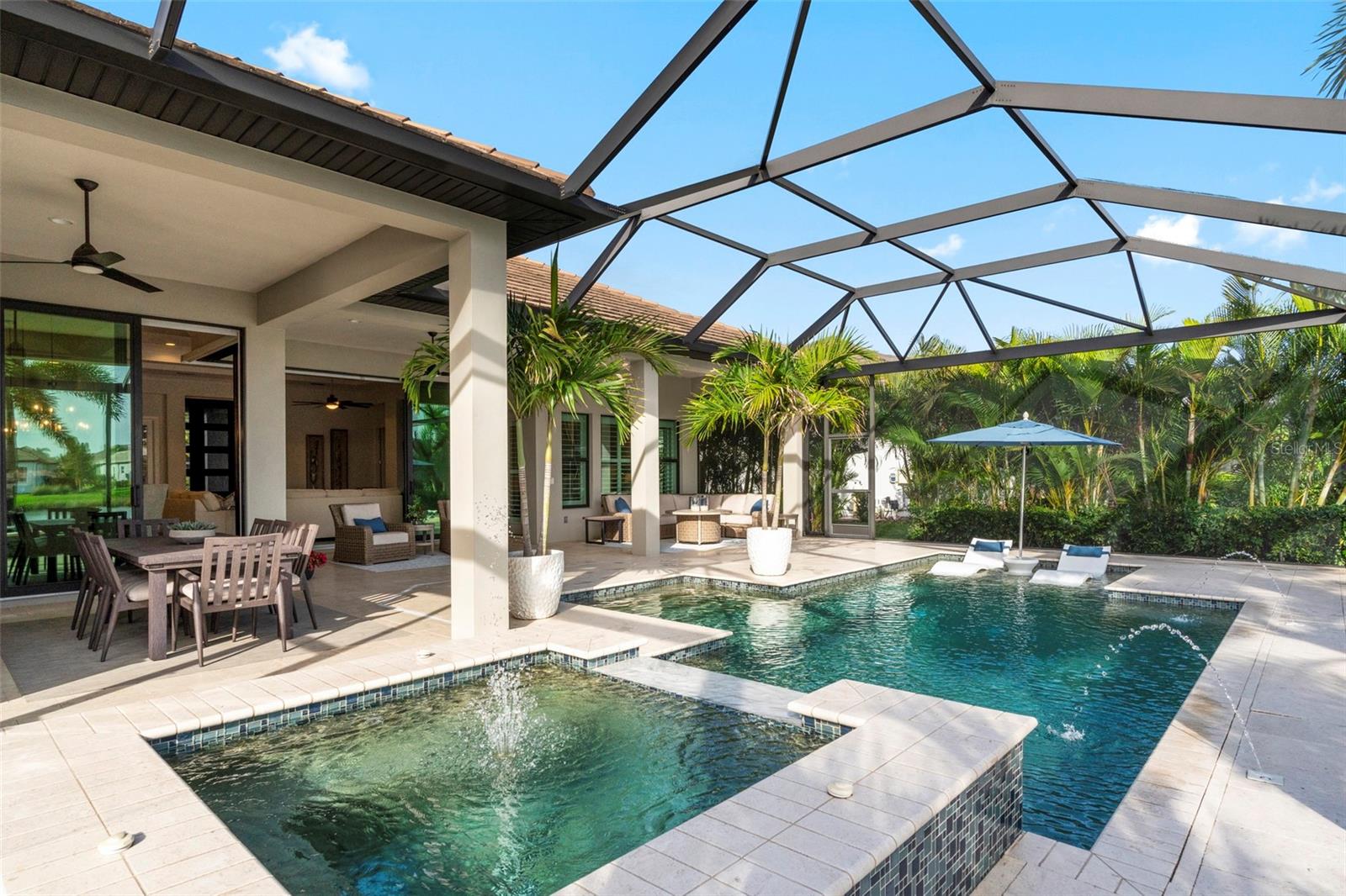 LAKEHOUSE COVE/WATERSIDE - Residential