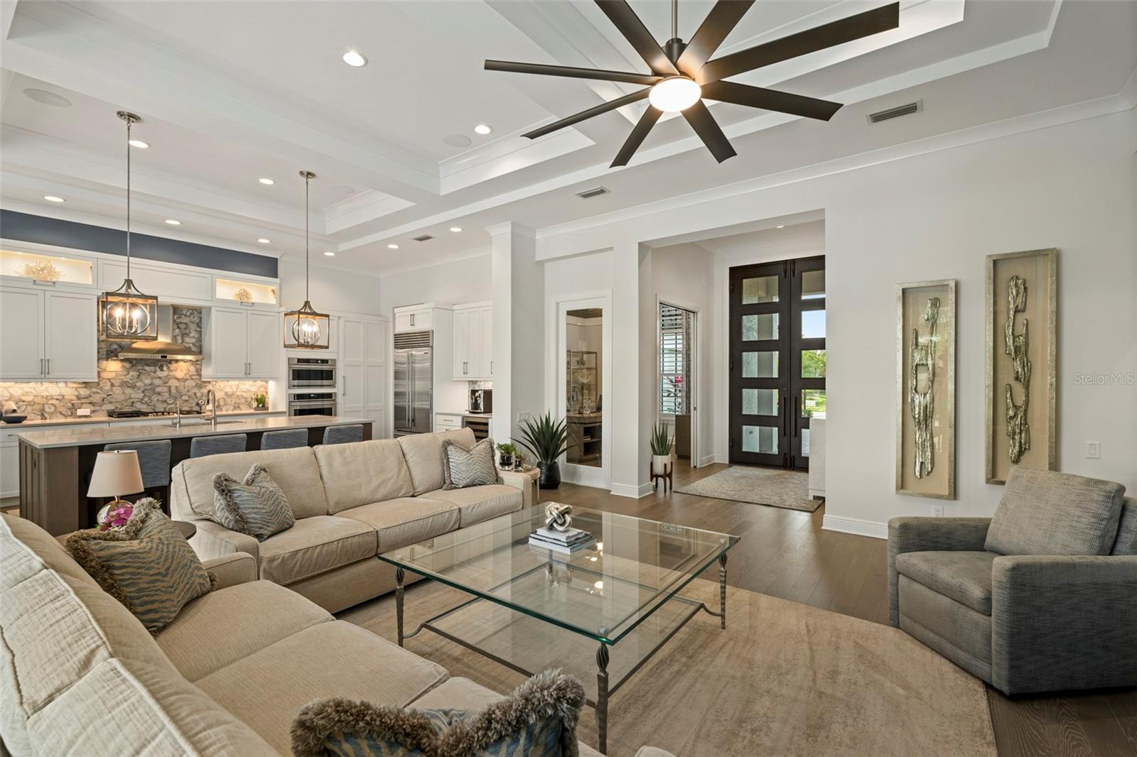 LAKEHOUSE COVE/WATERSIDE - Residential