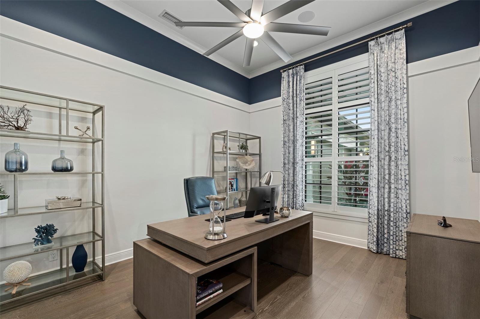 LAKEHOUSE COVE/WATERSIDE - Residential