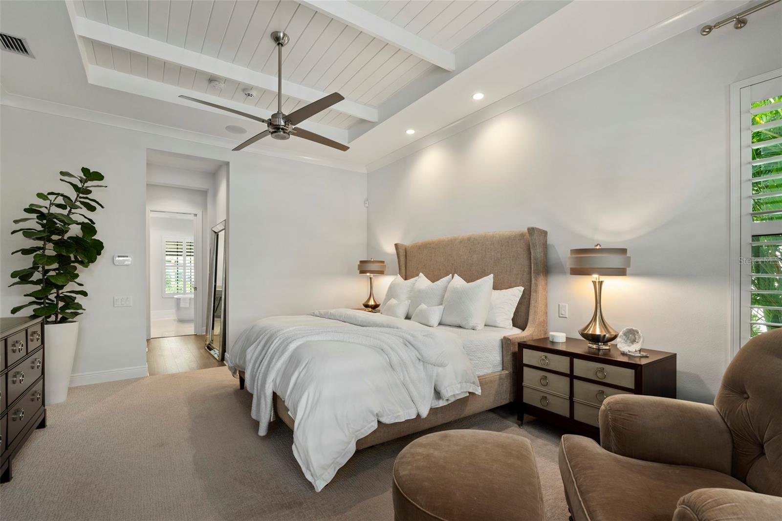 LAKEHOUSE COVE/WATERSIDE - Residential