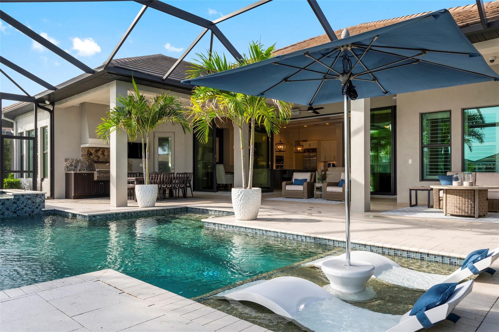 LAKEHOUSE COVE/WATERSIDE - Residential