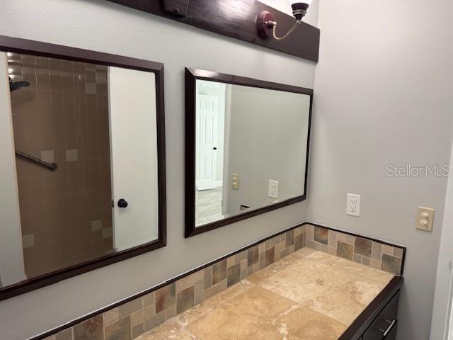 DELTONA LAKES UNIT 08 - Residential