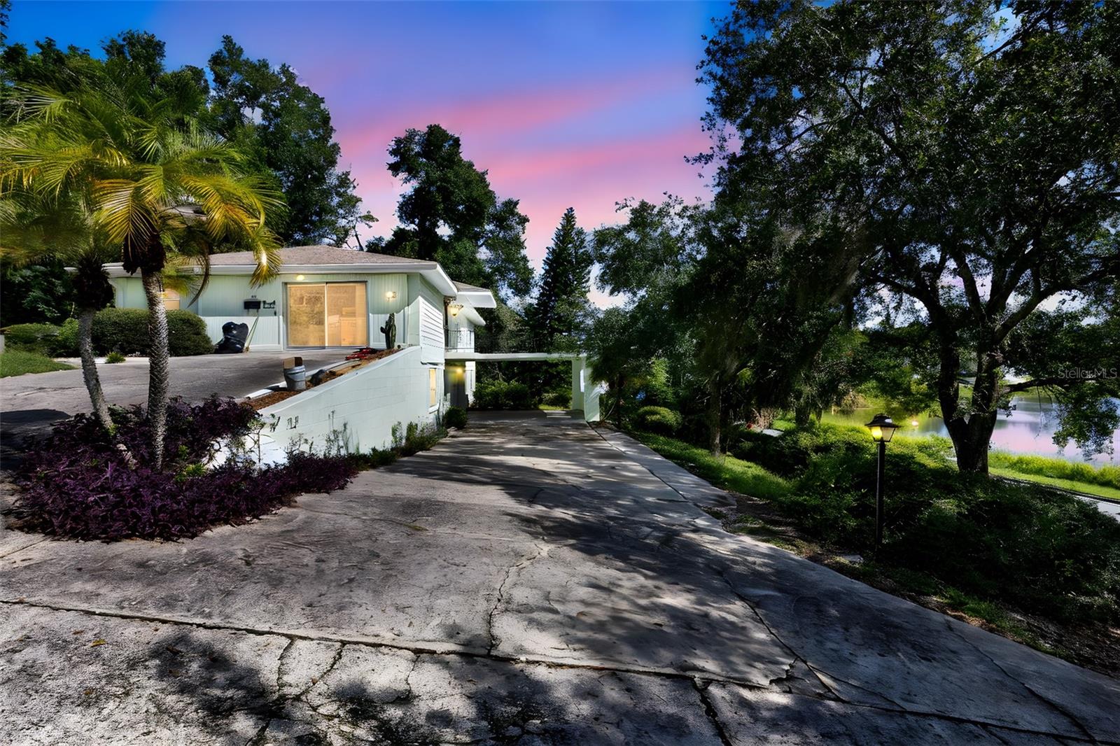 CLERMONT SUNNYSIDE UNIT - Residential Lease