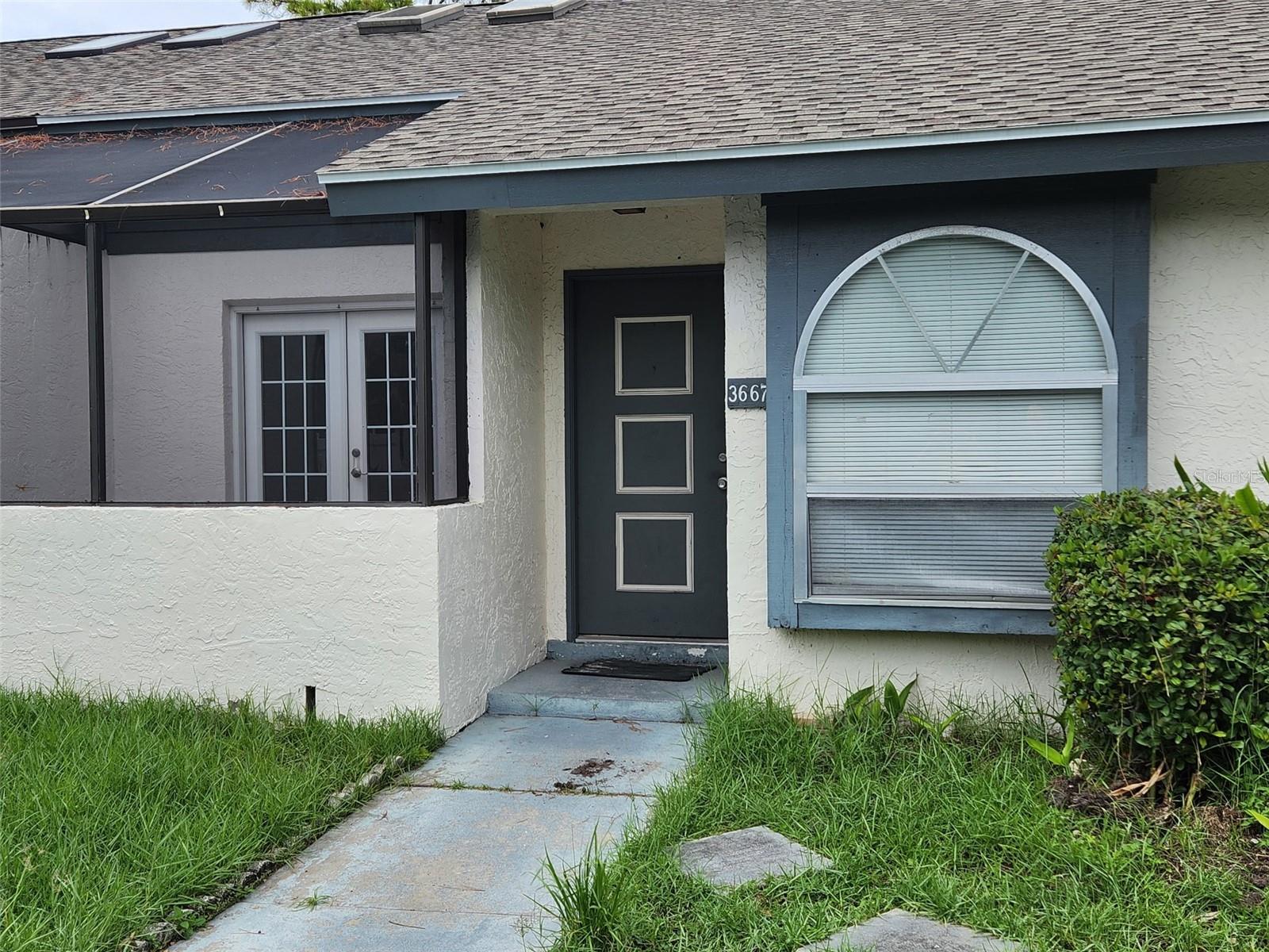 Welcome to this beautifully remodeled villa offering a light and bright open floor plan in a quiet Largo community. Featuring 2 spacious bedrooms and 2 full bathrooms, this home is designed for comfort and convenience. The updated kitchen and living area flow seamlessly, creating the perfect space for entertaining or relaxing.
Enjoy the convenience of a dedicated laundry room, a charming front porch for morning coffee, and fresh modern finishes throughout. This villa is move-in ready and perfectly located near shopping, dining, and the Gulf beaches.
Don’t miss out on this rare rental opportunity!