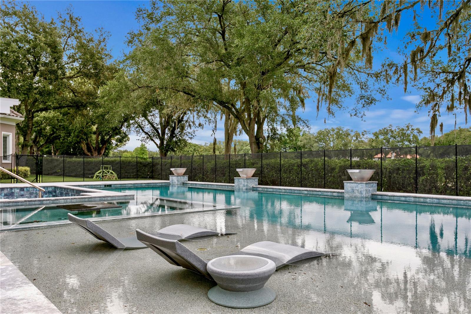 AVILA UNIT 1 - Residential