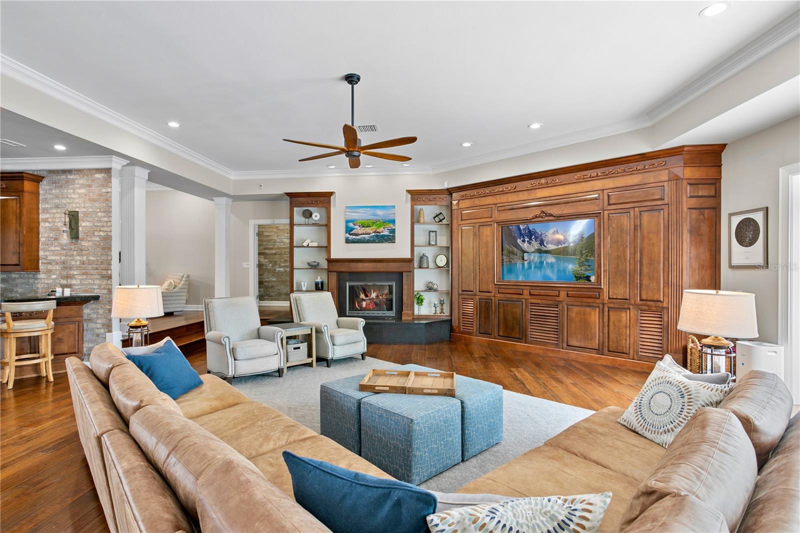 AVILA UNIT 1 - Residential
