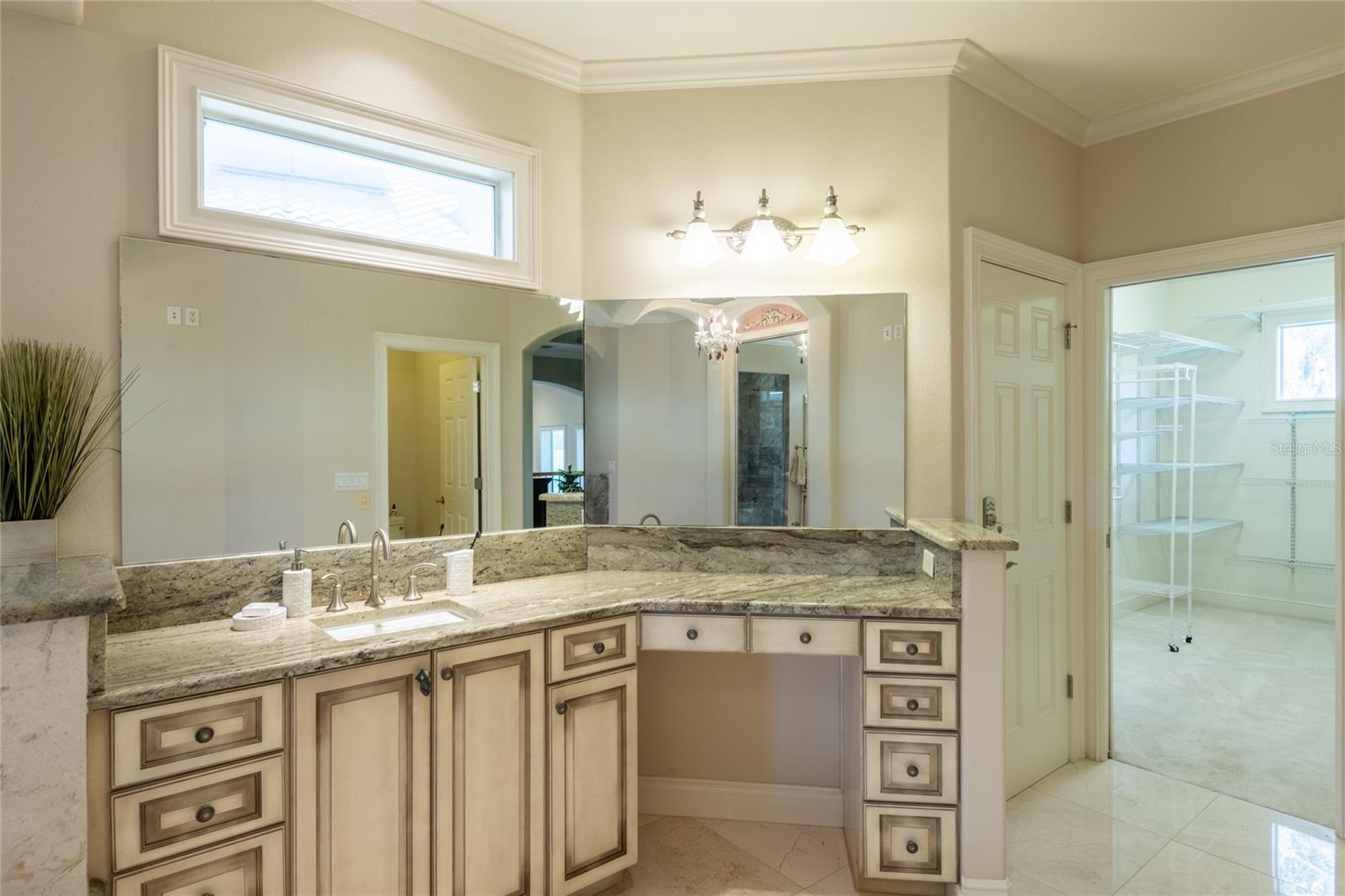 CALIENTE - Residential