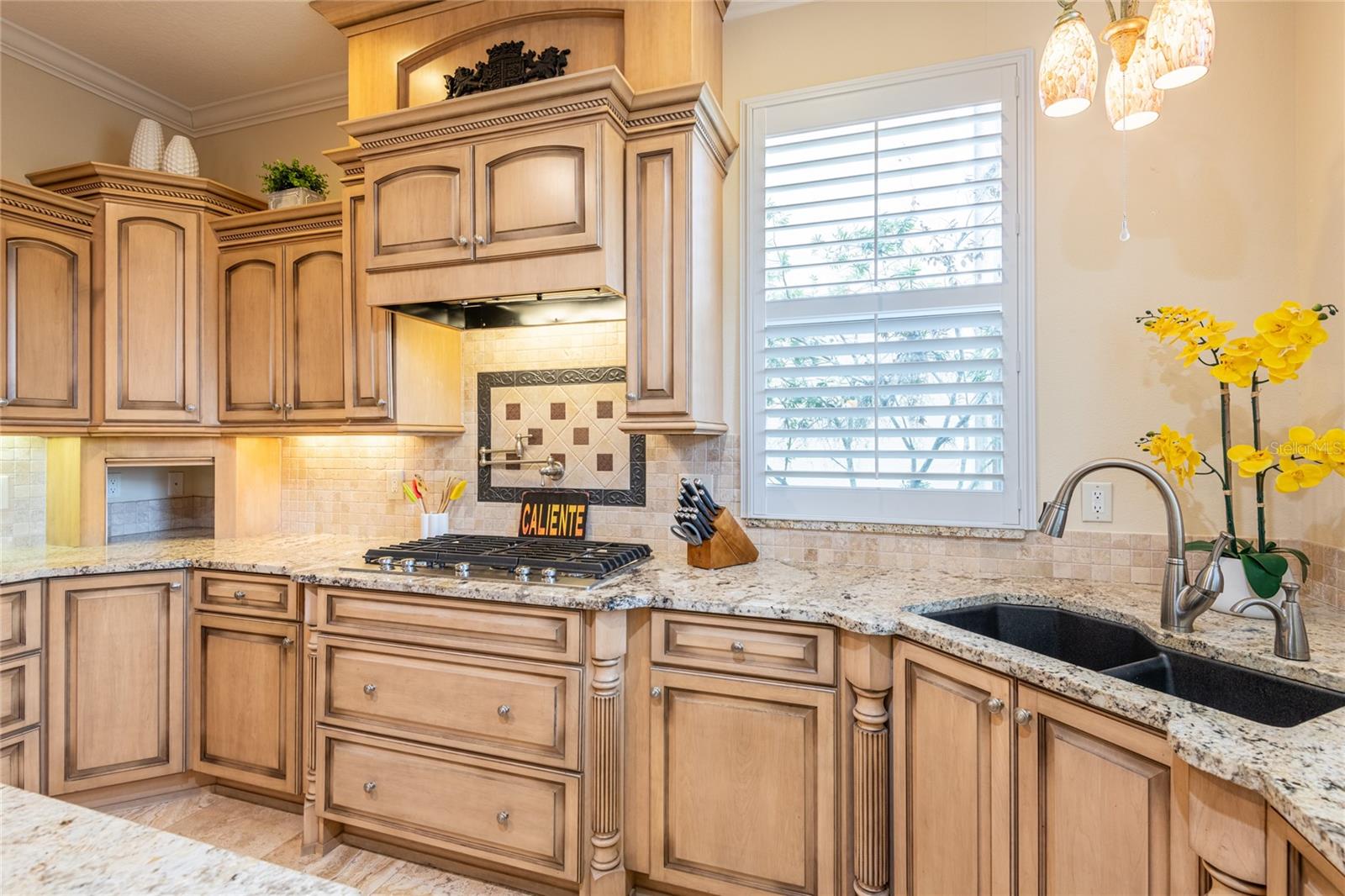 CALIENTE - Residential