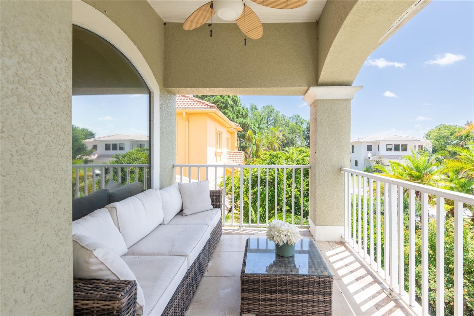 CALIENTE - Residential