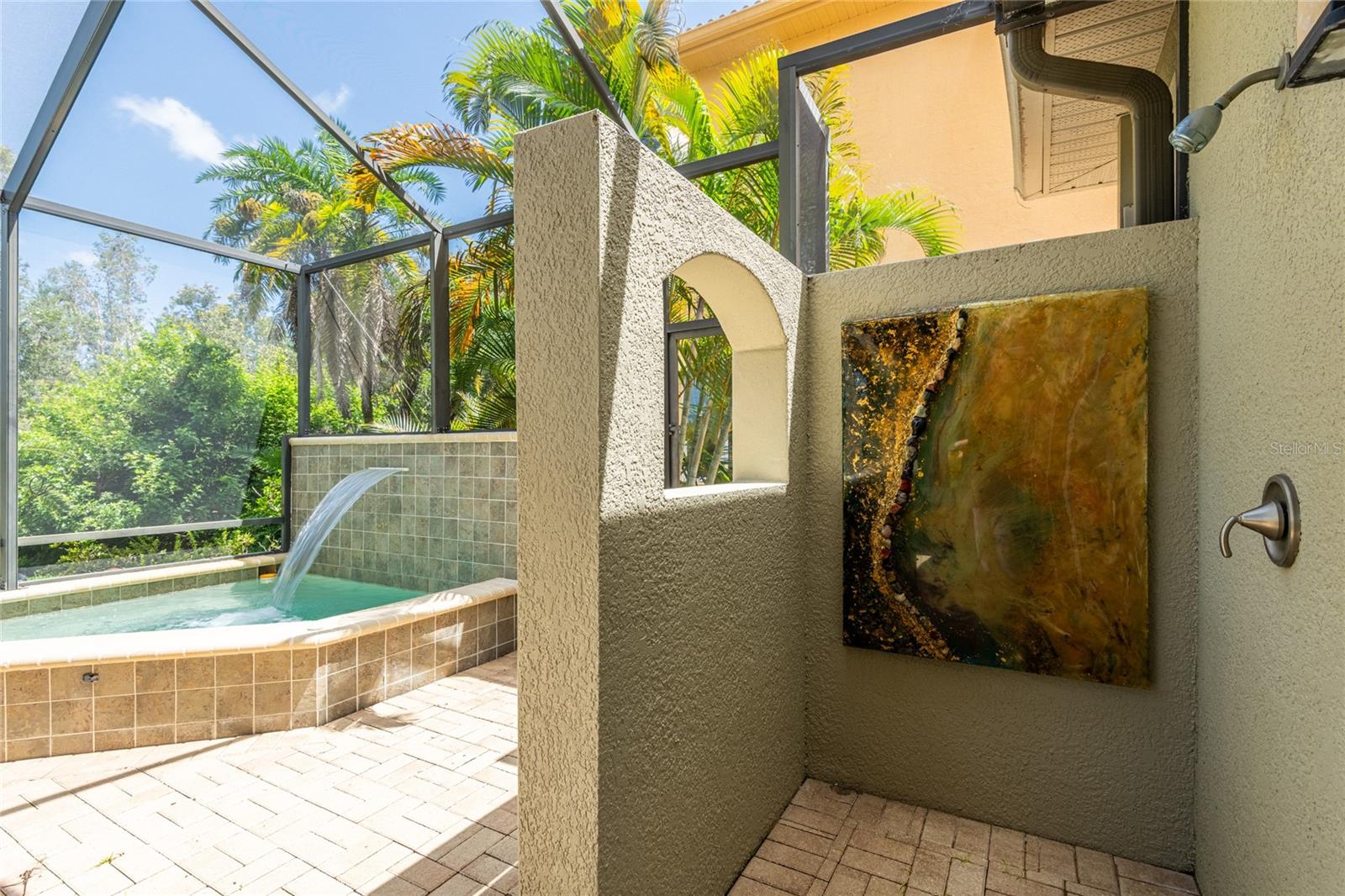 CALIENTE - Residential