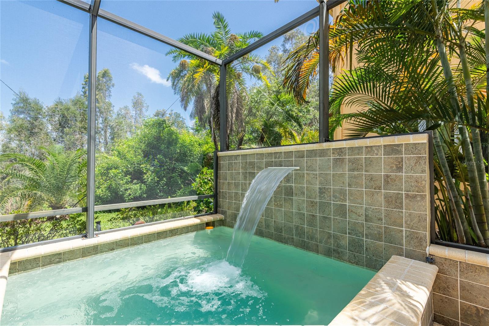 CALIENTE - Residential