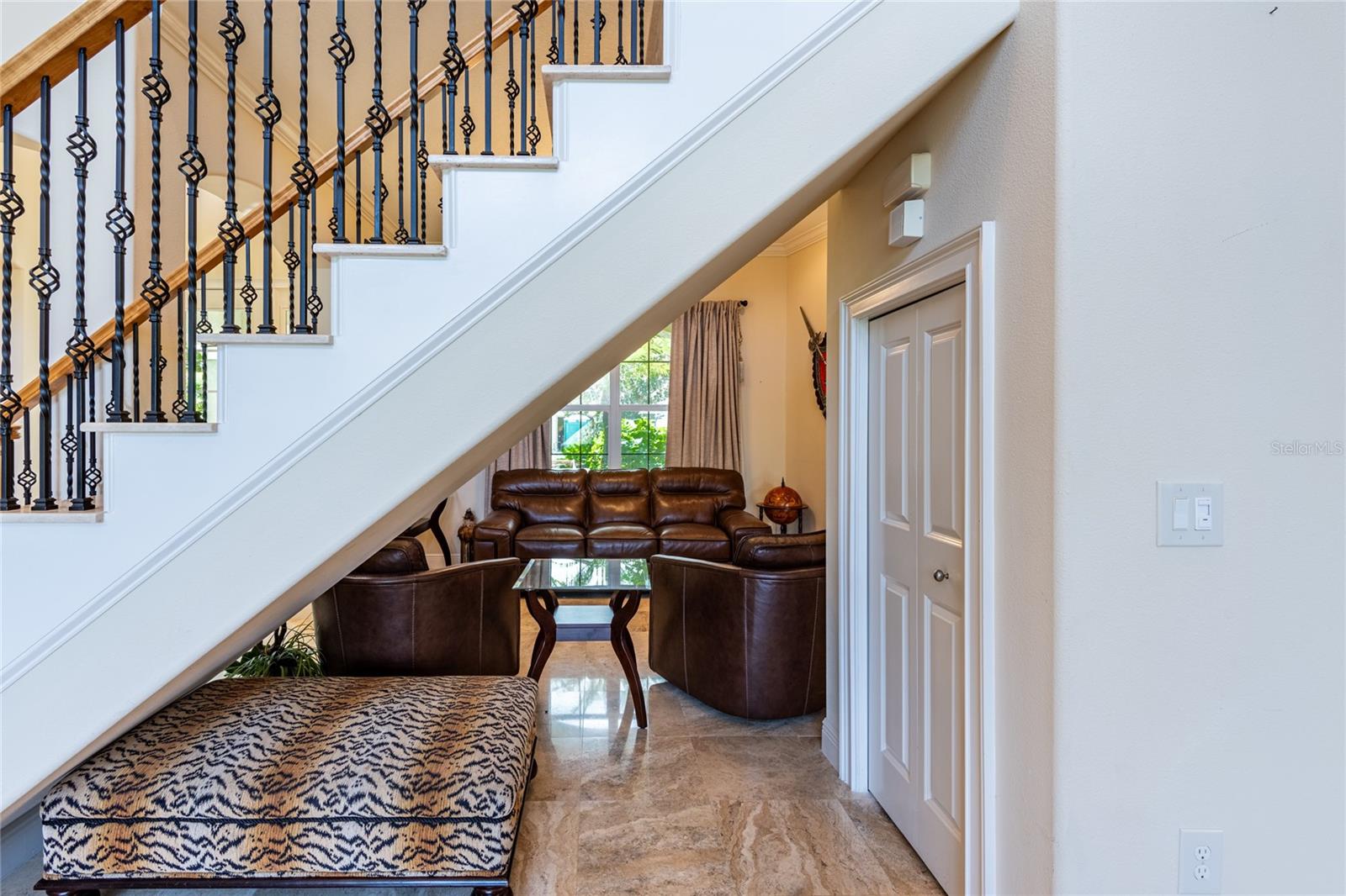 CALIENTE - Residential