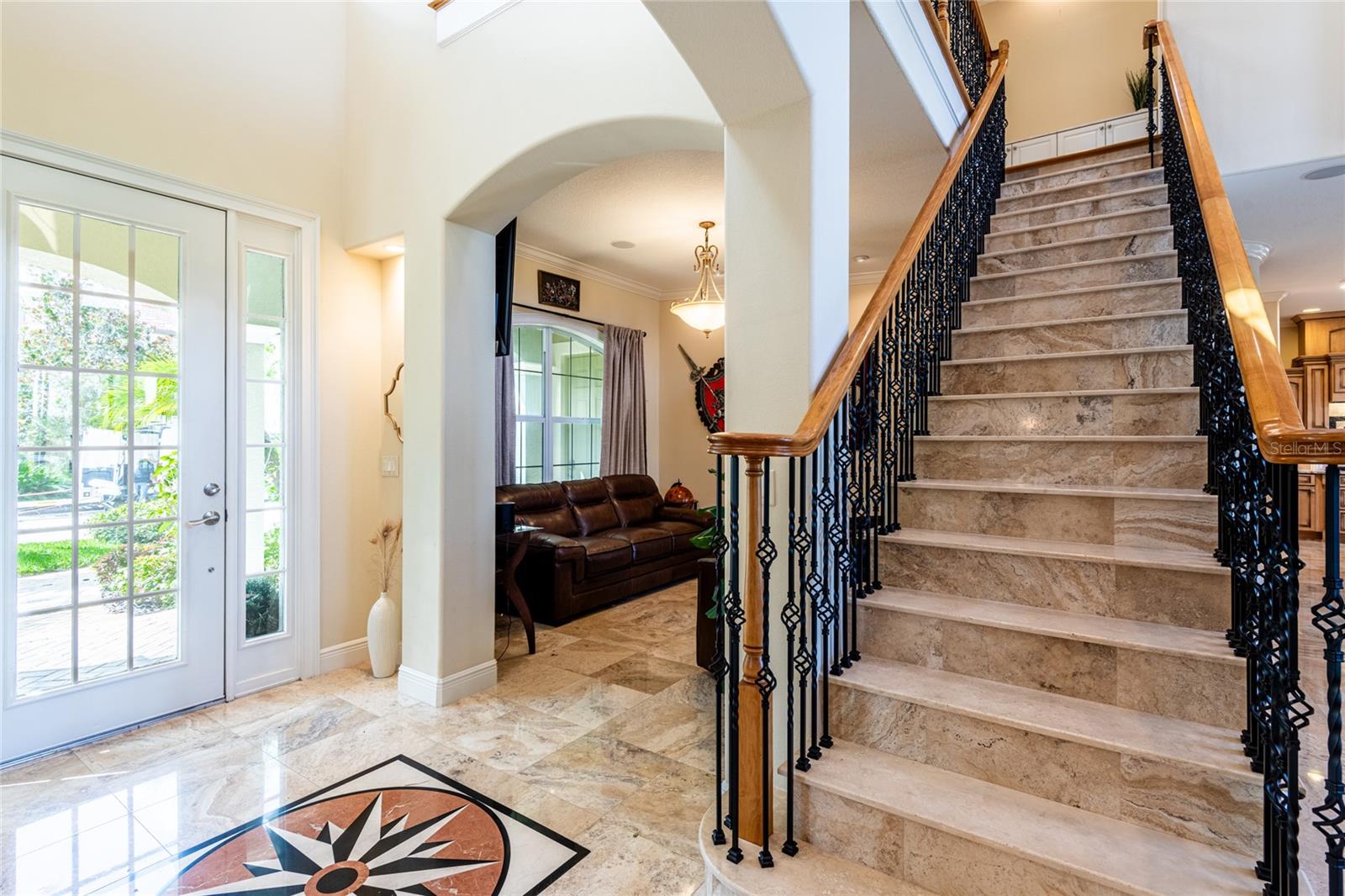 CALIENTE - Residential