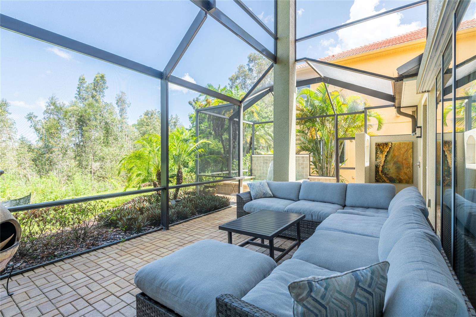 CALIENTE - Residential