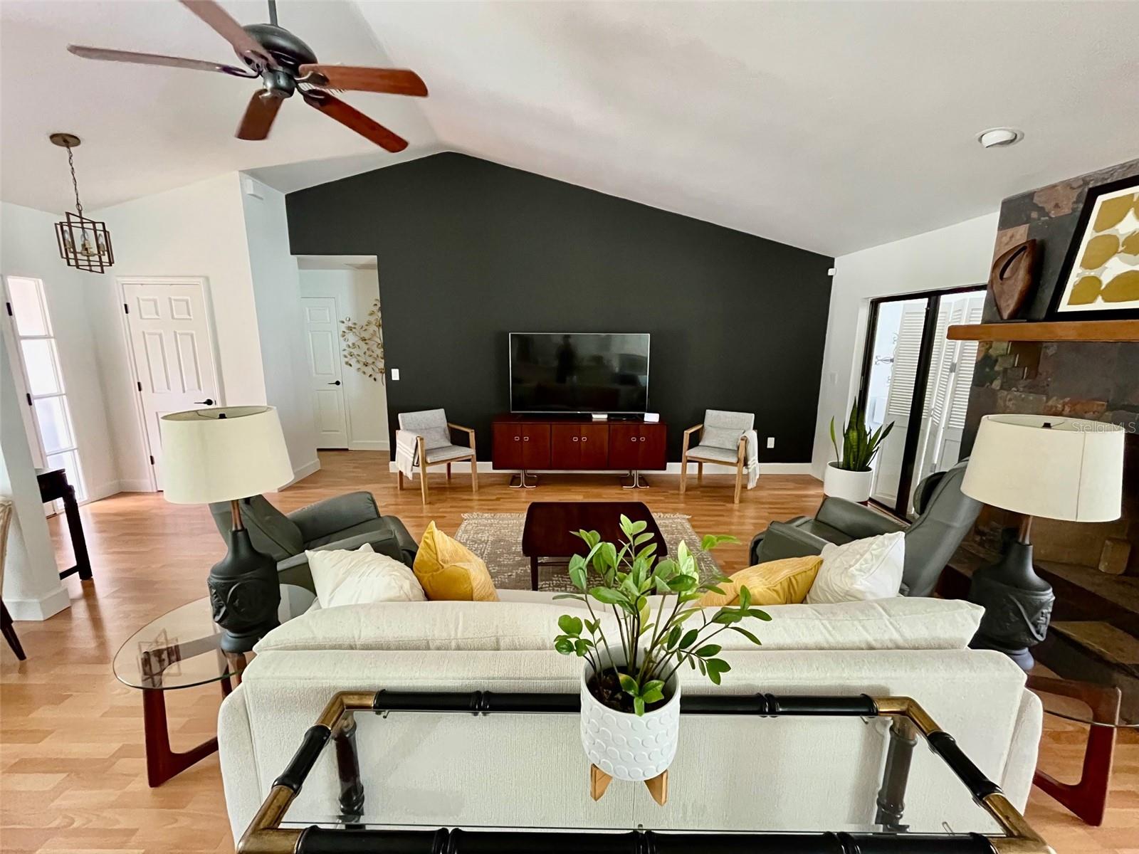 QUAIL COVE SUB REP - Residential