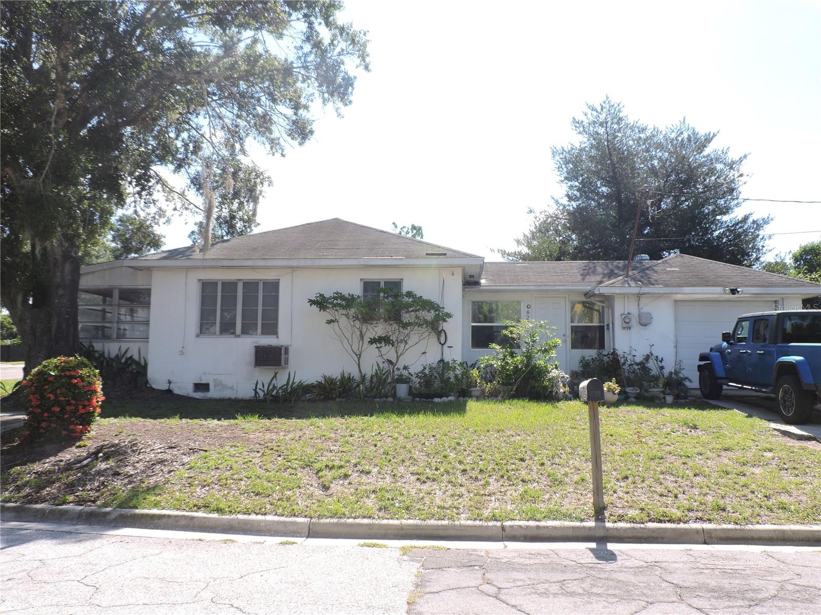 826 STATE ROAD 60 E