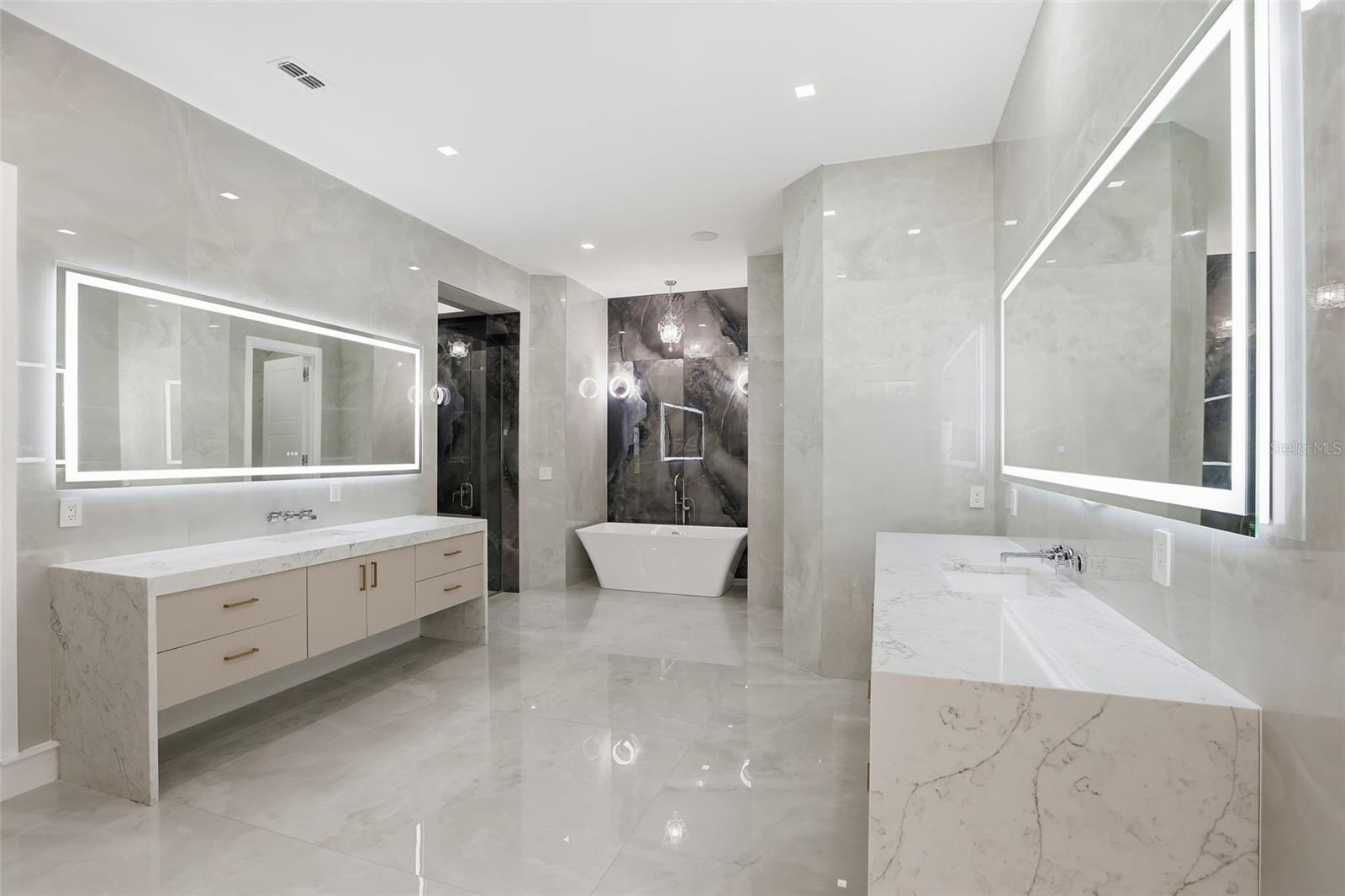 LAKE DOWN RESERVE - Residential