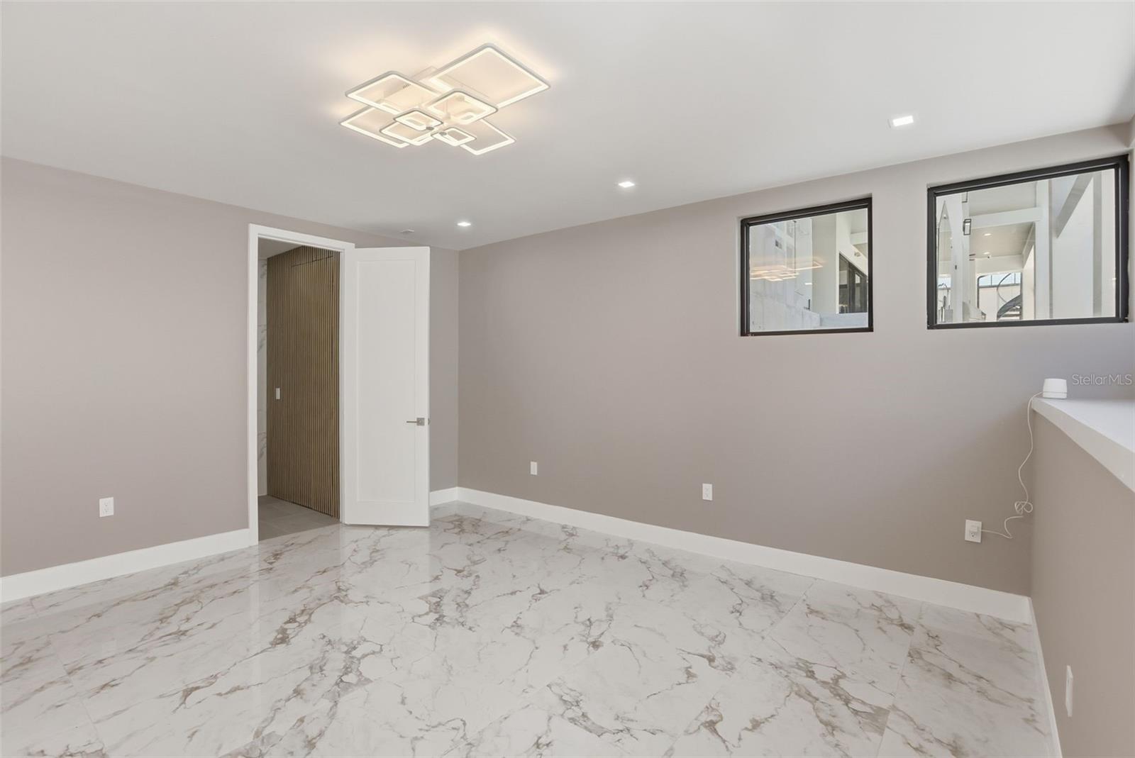 LAKE DOWN RESERVE - Residential