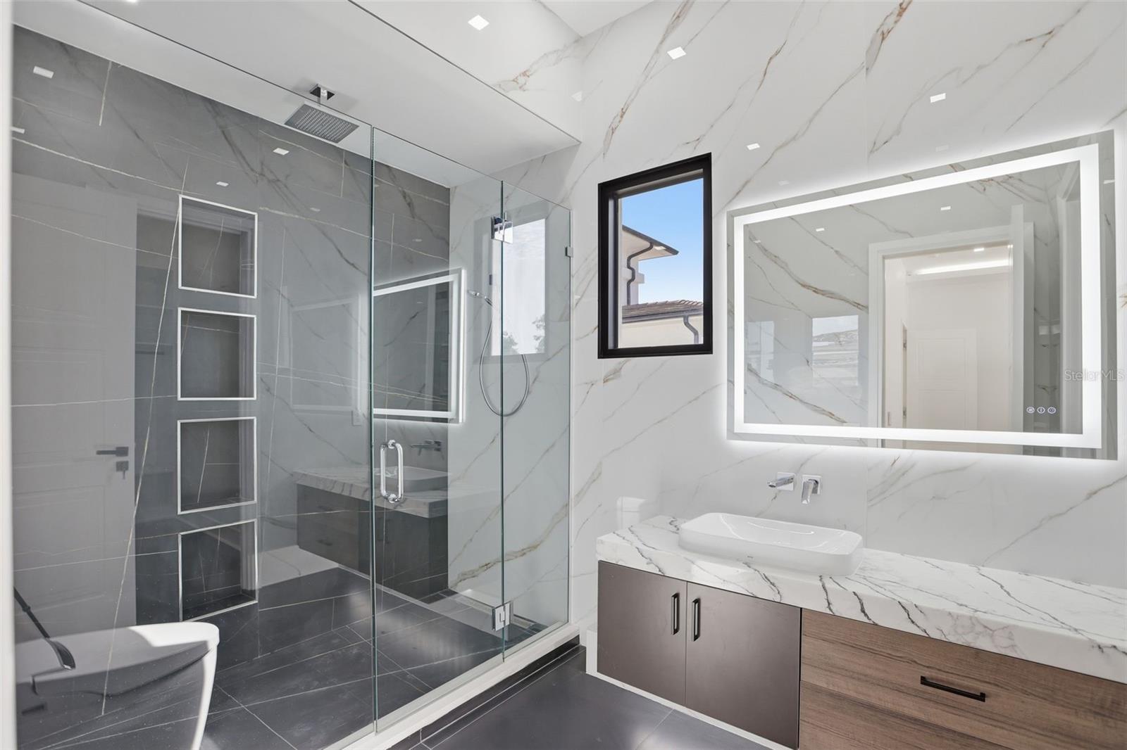 LAKE DOWN RESERVE - Residential